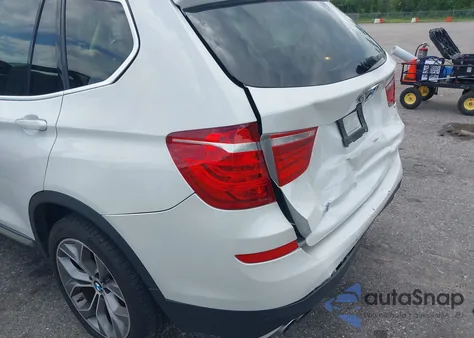 2016 BMW X3 xDrive28I z USA, uszkodzony, nr VIN 5UXWX9C5XG0D84009